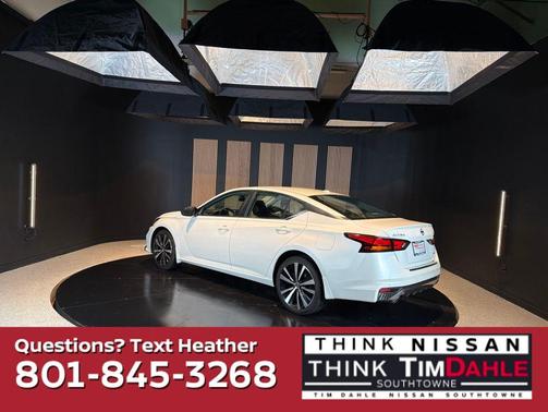 Pearl White Tricoat 2022 Nissan Altima SR Intelligent AWD