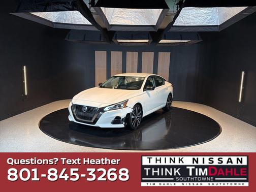 2022 Nissan Altima SR Intelligent AWD