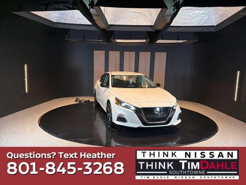 Pearl White Tricoat 2022 Nissan Altima SR Intelligent AWD