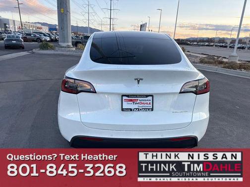 2022 Tesla Model Y Long Range Dual Motor All-Wheel Drive