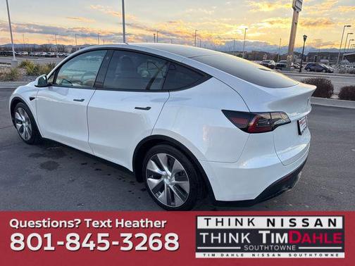 2022 Tesla Model Y Long Range Dual Motor All-Wheel Drive