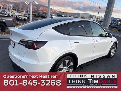 2022 Tesla Model Y Long Range Dual Motor All-Wheel Drive