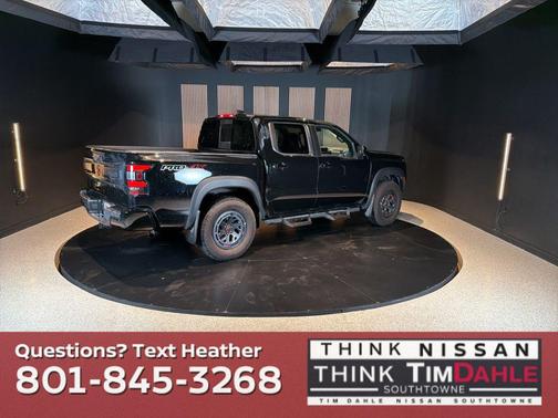 Super Black 2025 Nissan Frontier PRO-4X