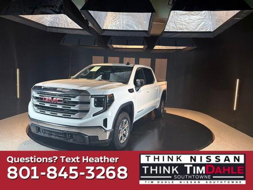 Summit White 2023 GMC Sierra 1500 SLE