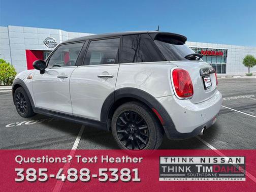 2017 MINI Hardtop Cooper