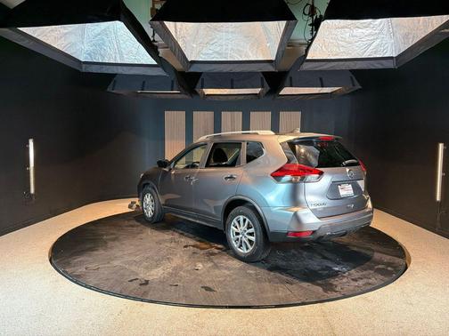Gun Metallic 2017 Nissan Rogue SV