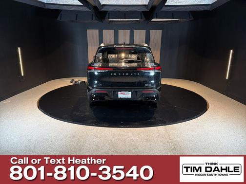 Mineral Black 2023 INFINITI QX60 Luxe