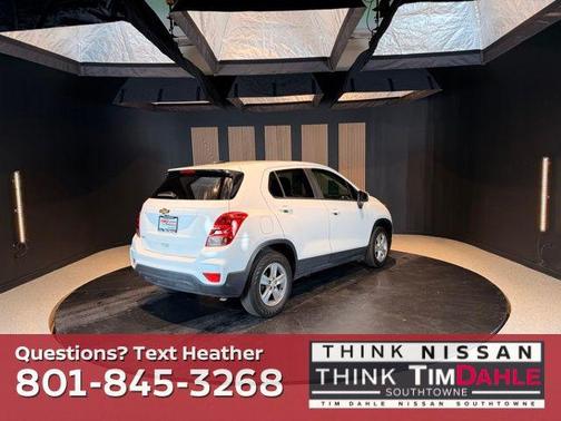 Summit White 2020 Chevrolet Trax LS