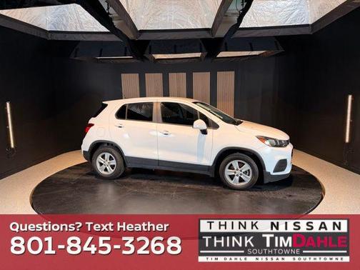 Summit White 2020 Chevrolet Trax LS