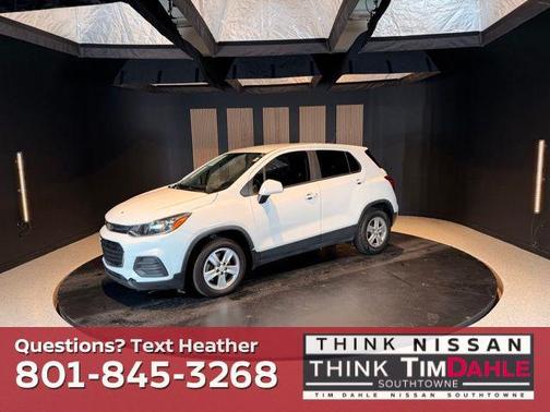 Summit White 2020 Chevrolet Trax LS