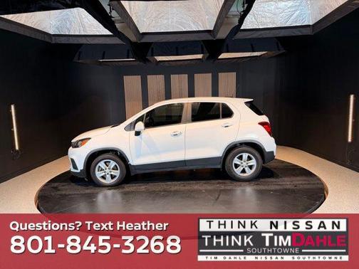 Summit White 2020 Chevrolet Trax LS