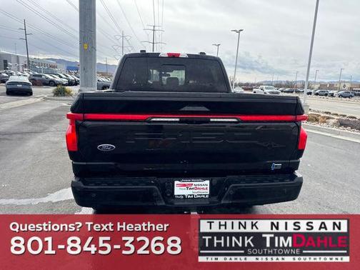 2023 Ford F-150 Lightning LARIAT