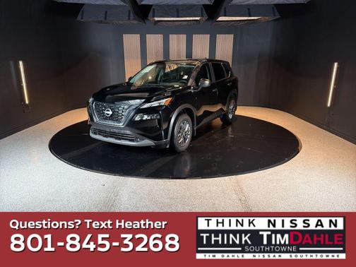 Super Black 2023 Nissan Rogue S