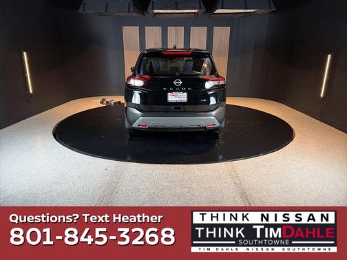 Super Black 2023 Nissan Rogue S