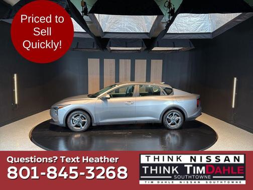 Steel Gray 2025 Kia K4 LXS