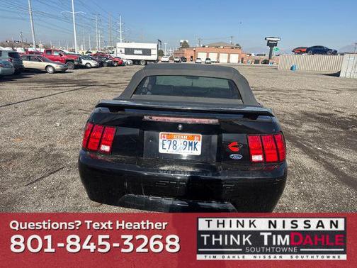 2003 Ford Mustang Deluxe