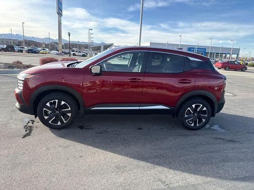 2025 Nissan Kicks SV