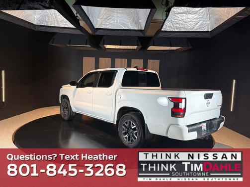 Glacier White 2024 Nissan Frontier SL