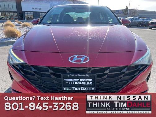 2022 Hyundai ELANTRA SE