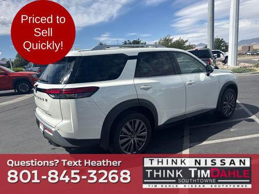 2023 Nissan Pathfinder SL 4WD