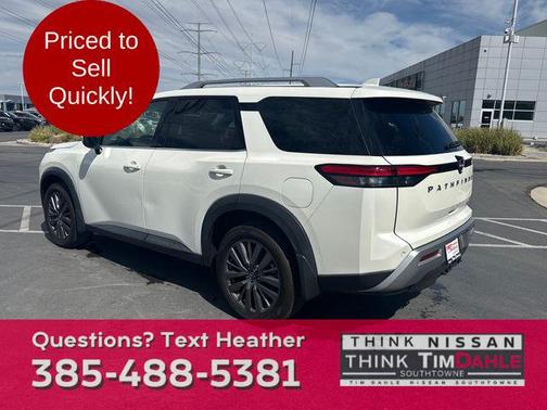 2023 Nissan Pathfinder SL 4WD