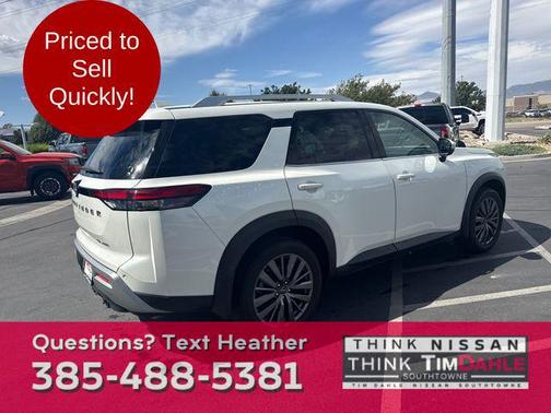 2023 Nissan Pathfinder SL 4WD