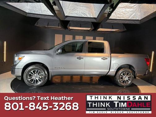 Gun Metallic 2024 Nissan Titan SV