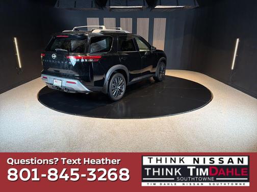 Super Black 2023 Nissan Pathfinder SL 4WD