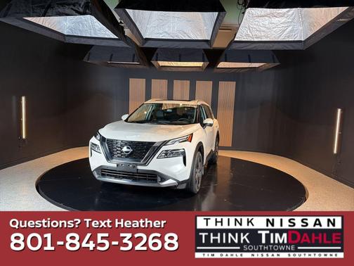 White 2023 Nissan Rogue Platinum