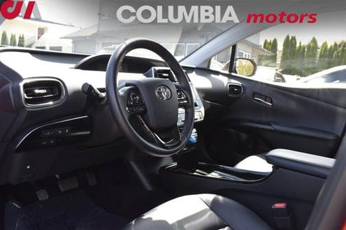 2019 Toyota Prius XLE