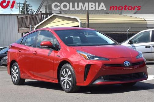 2019 Toyota Prius XLE