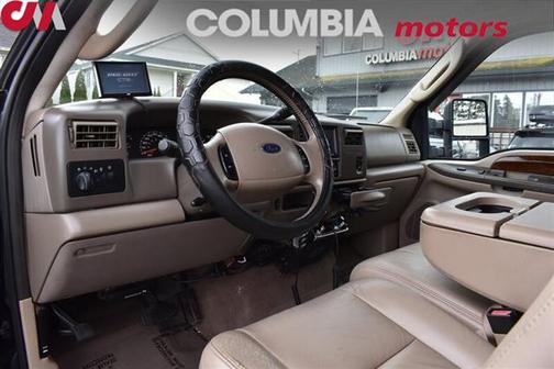2004 Ford F-350 Lariat Crew Cab Super Duty