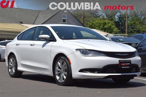 2015 Chrysler 200 S