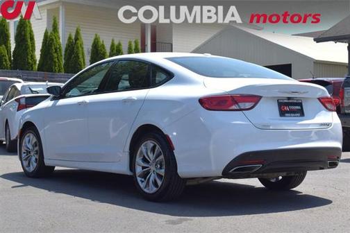 2015 Chrysler 200 S