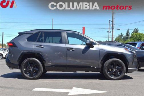 2023 Toyota RAV4 Hybrid SE