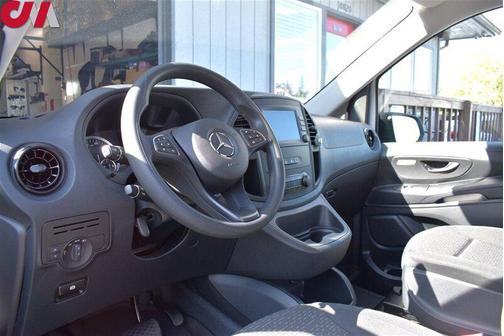 2023 Mercedes-Benz Metris Base