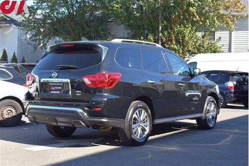 2019 Nissan Pathfinder SV