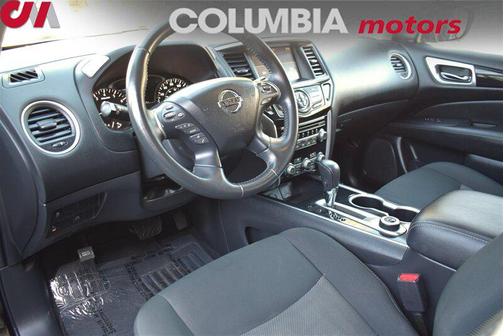 2019 Nissan Pathfinder SV