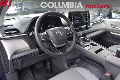 2022 Toyota Sienna XLE 7 Passenger