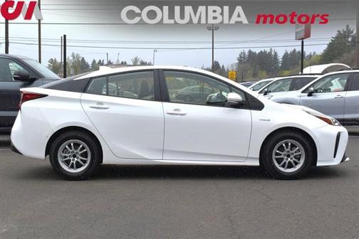 2022 Toyota Prius L