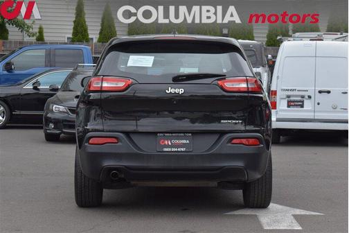 2016 Jeep Cherokee Sport