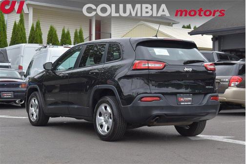 2016 Jeep Cherokee Sport