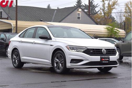Pure White 2021 Volkswagen Jetta 1.4T R-Line