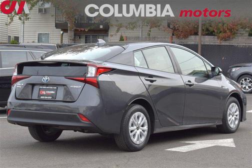 2021 Toyota Prius LE