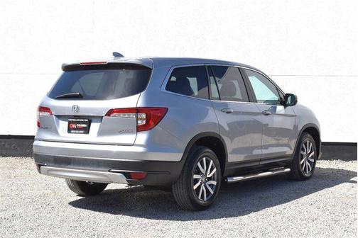 Lunar Silver Metallic 2020 Honda Pilot AWD EX
