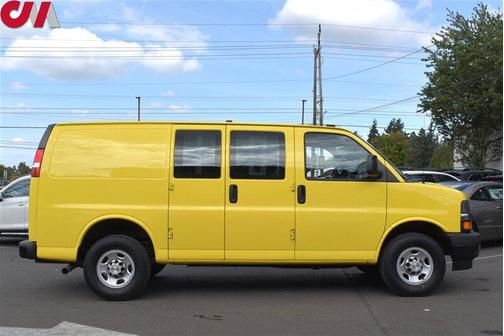 2022 Chevrolet Express 2500 RWD 2500 Regular Wheelbase WT