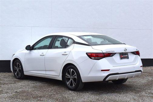 Aspen White Tricoat 2023 Nissan Sentra SV