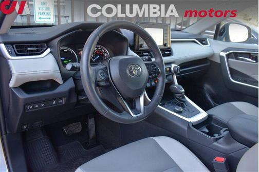 2021 Toyota RAV4 Hybrid XLE Premium