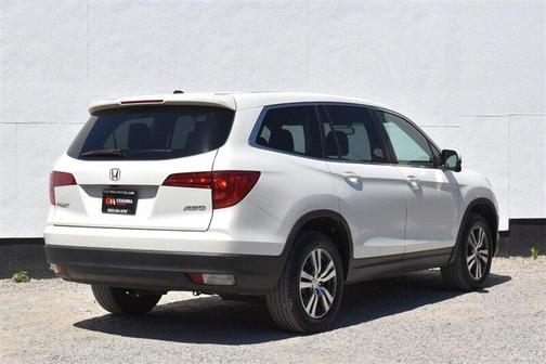 White Diamond Pearl 2017 Honda Pilot EX-L