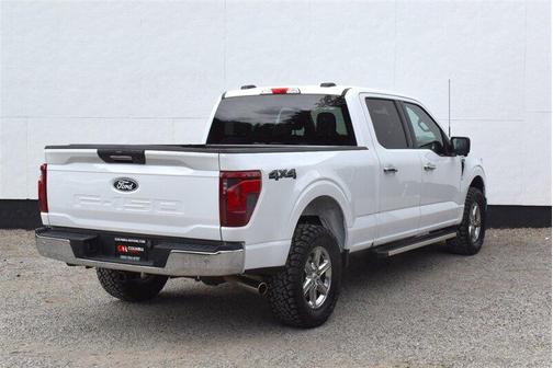 Oxford White 2024 Ford F-150 XLT